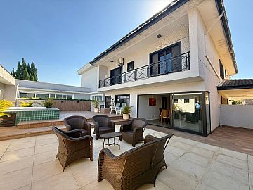 Casa em Condomínio - Venda - Alphaville - Santana de Parnaíba - SP