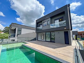 Casa em Condomínio - Venda - Colinas de Parnaíba I - Santana de Parnaíba - SP