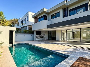 Casa em Condomínio - Venda - Tamboré - Santana de Parnaíba - SP